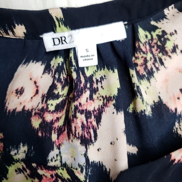 Dr2 Dark Blue Floral Romper Small - Picture 2 of 6
